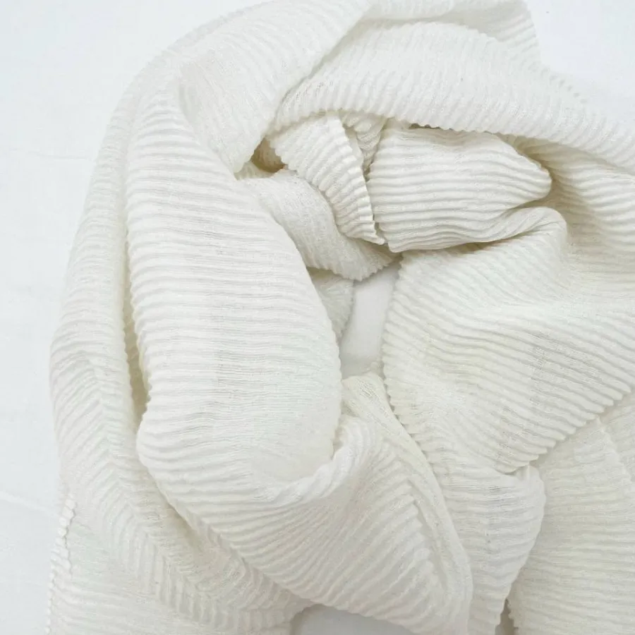 شال رنگ روشن