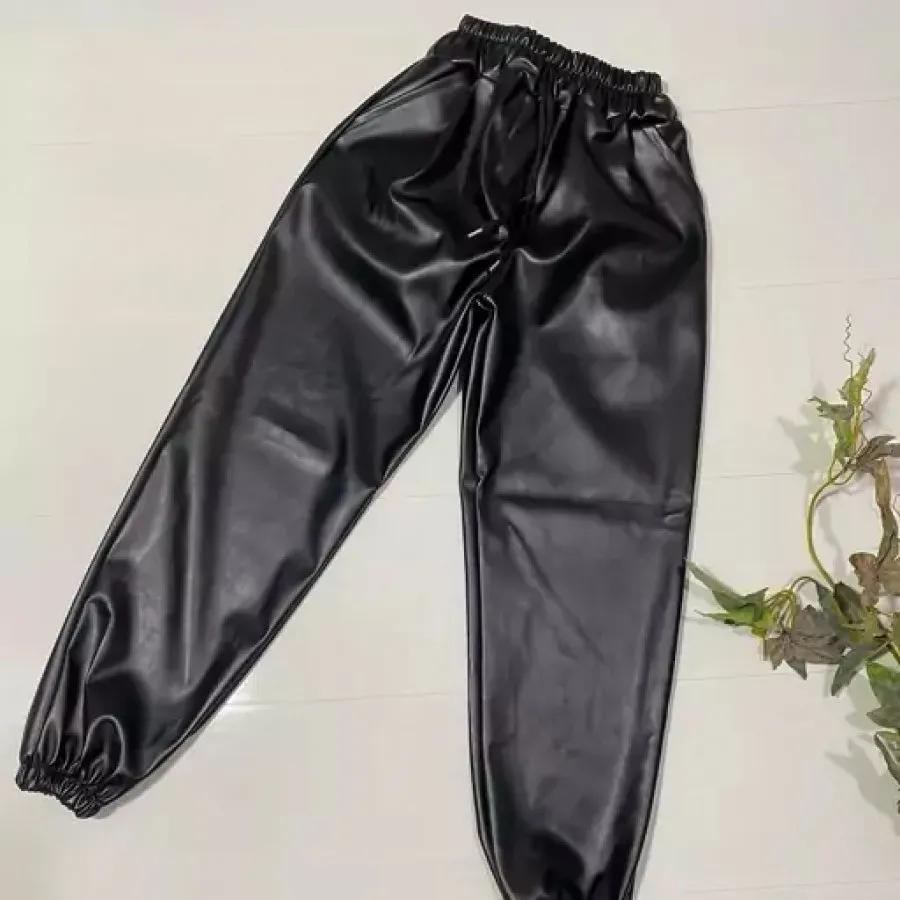 شلوار جاگر چرم