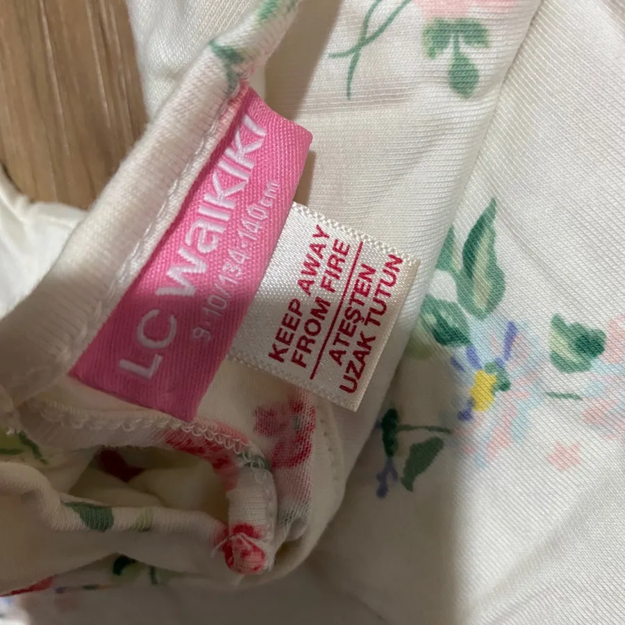 لباس دخترانه