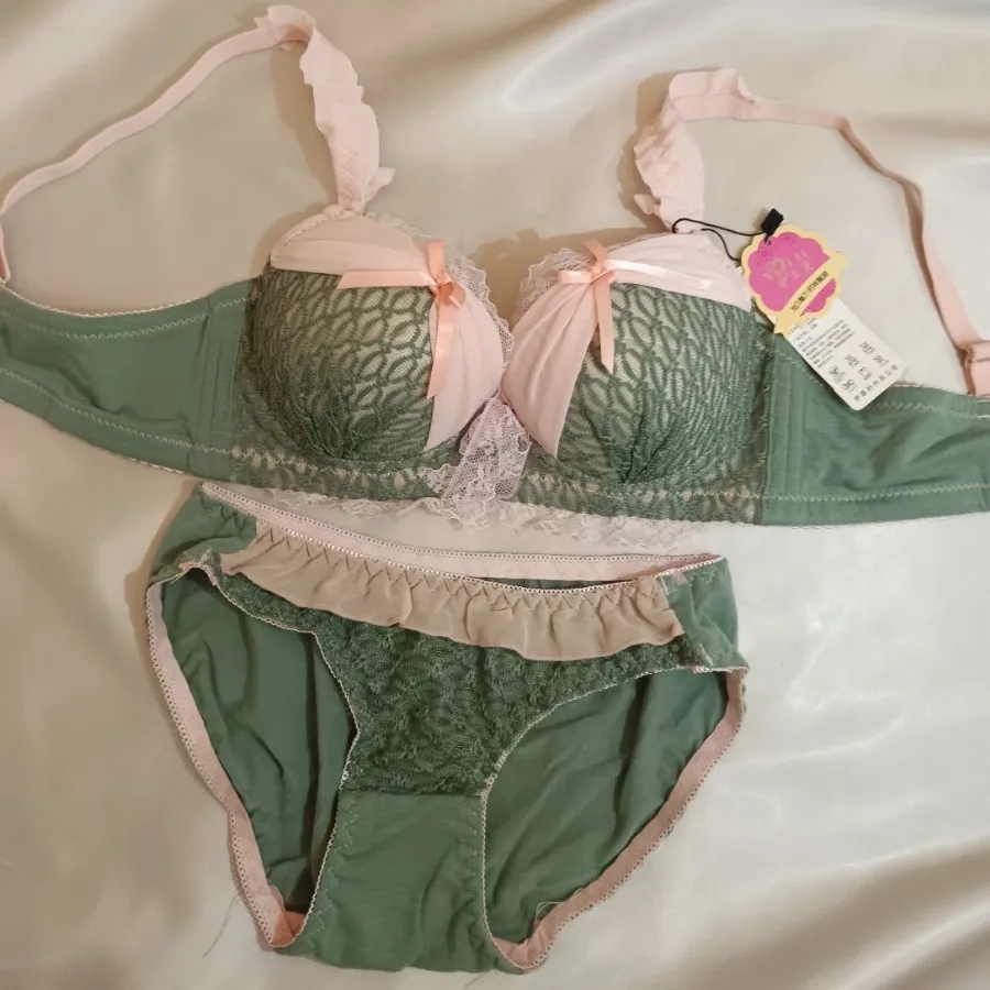 ست شورت و سوتین عروسکی