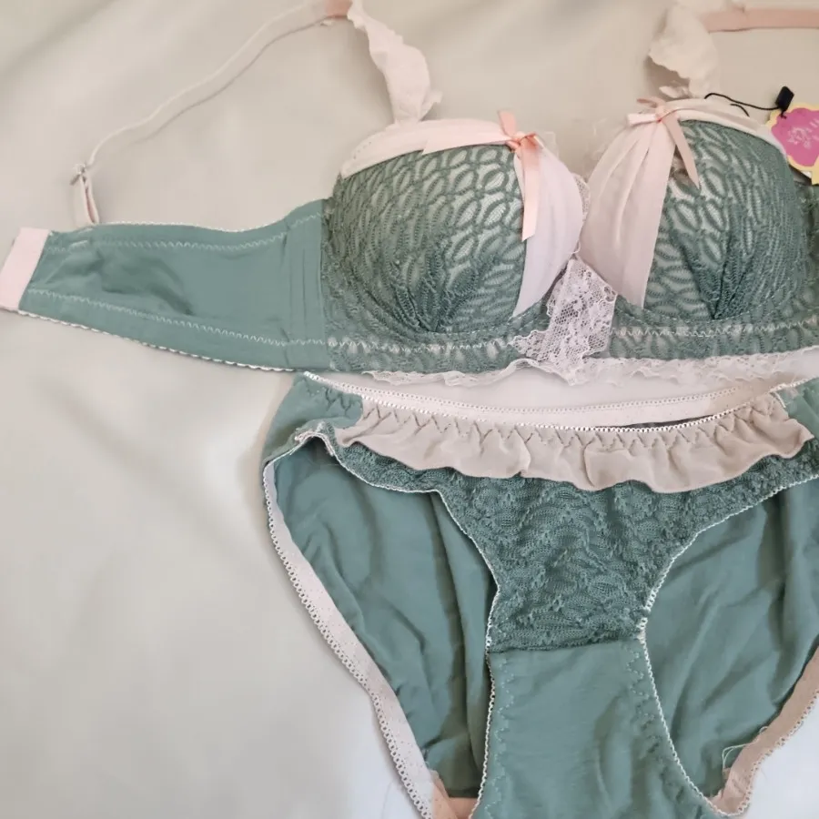 ست شورت و سوتین عروسکی