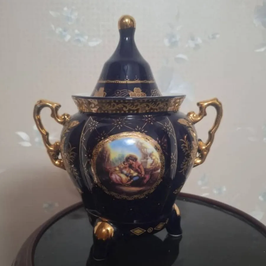 شکلات خوری سرمه ای