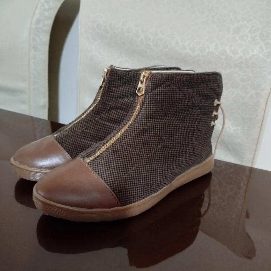 نیم بوت خارجی