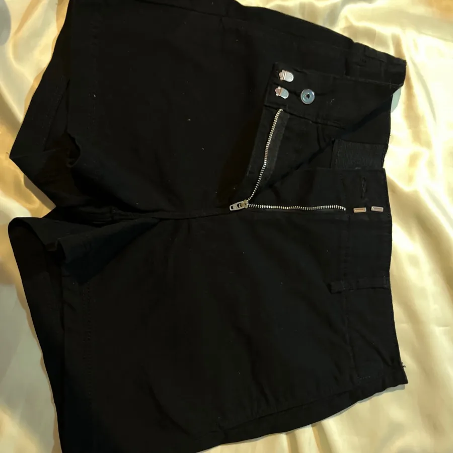 شلوارک اصل h&m