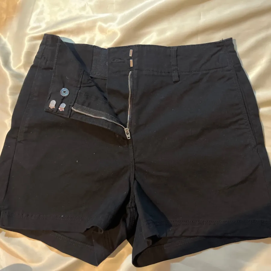 شلوارک اصل h&m