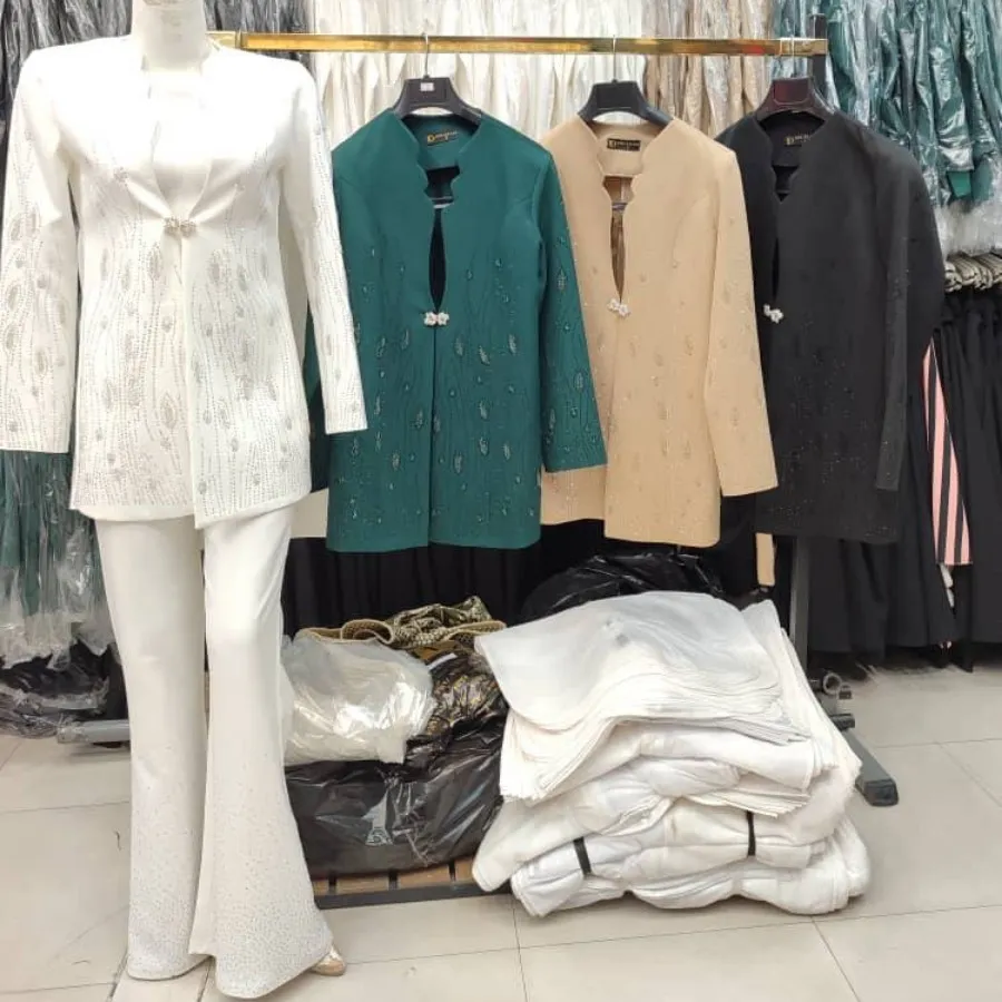 کت مجلسی نگینی