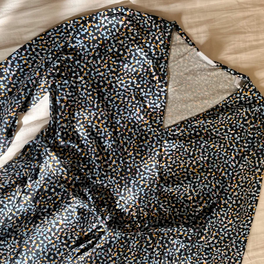 پیراهن زنانه