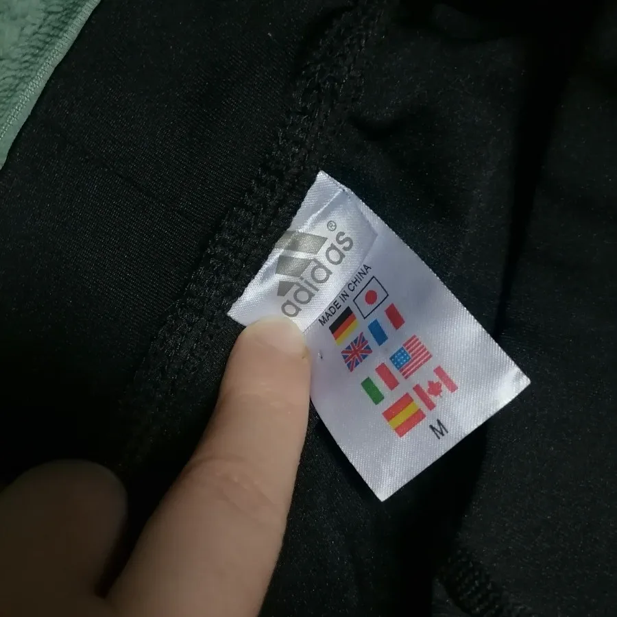 شلوارک ورزشی