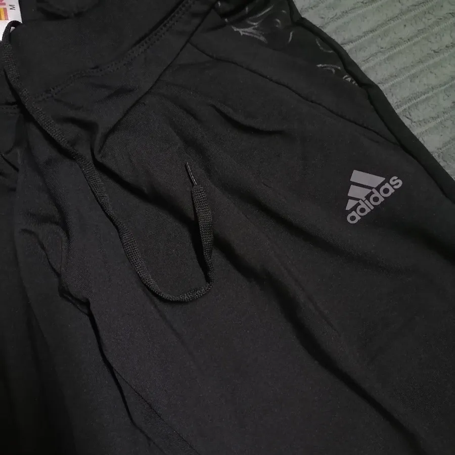 شلوارک ورزشی