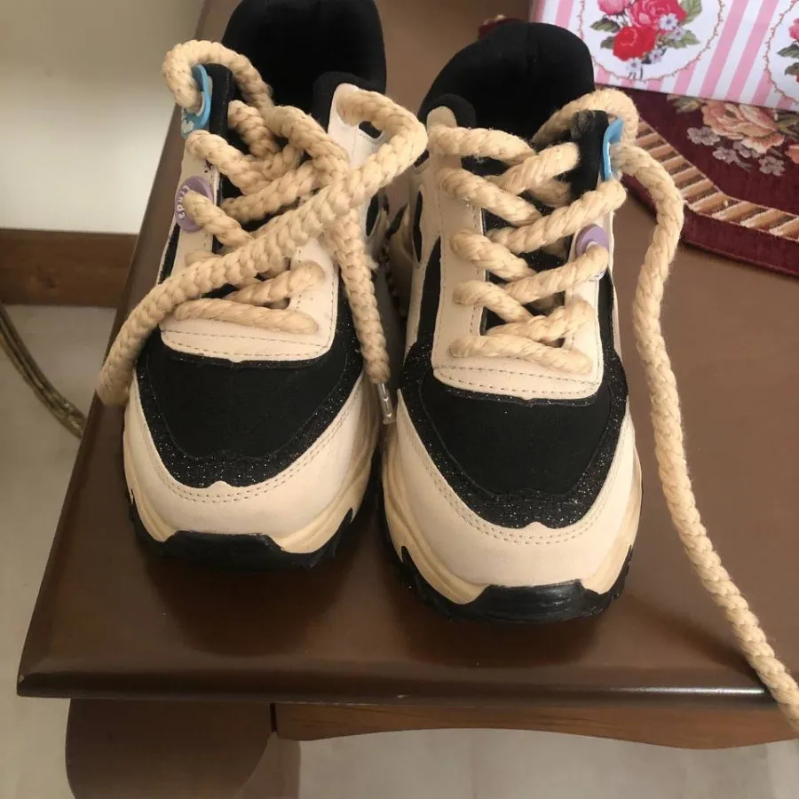 کتونی خوشگل