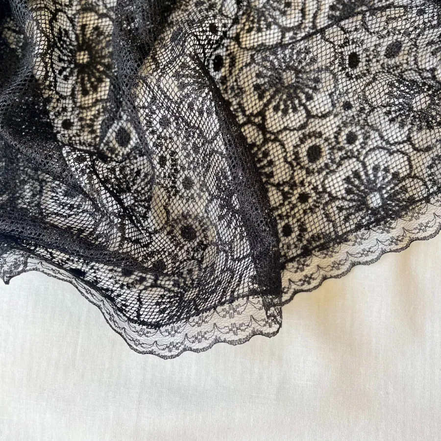 روسری دانتل