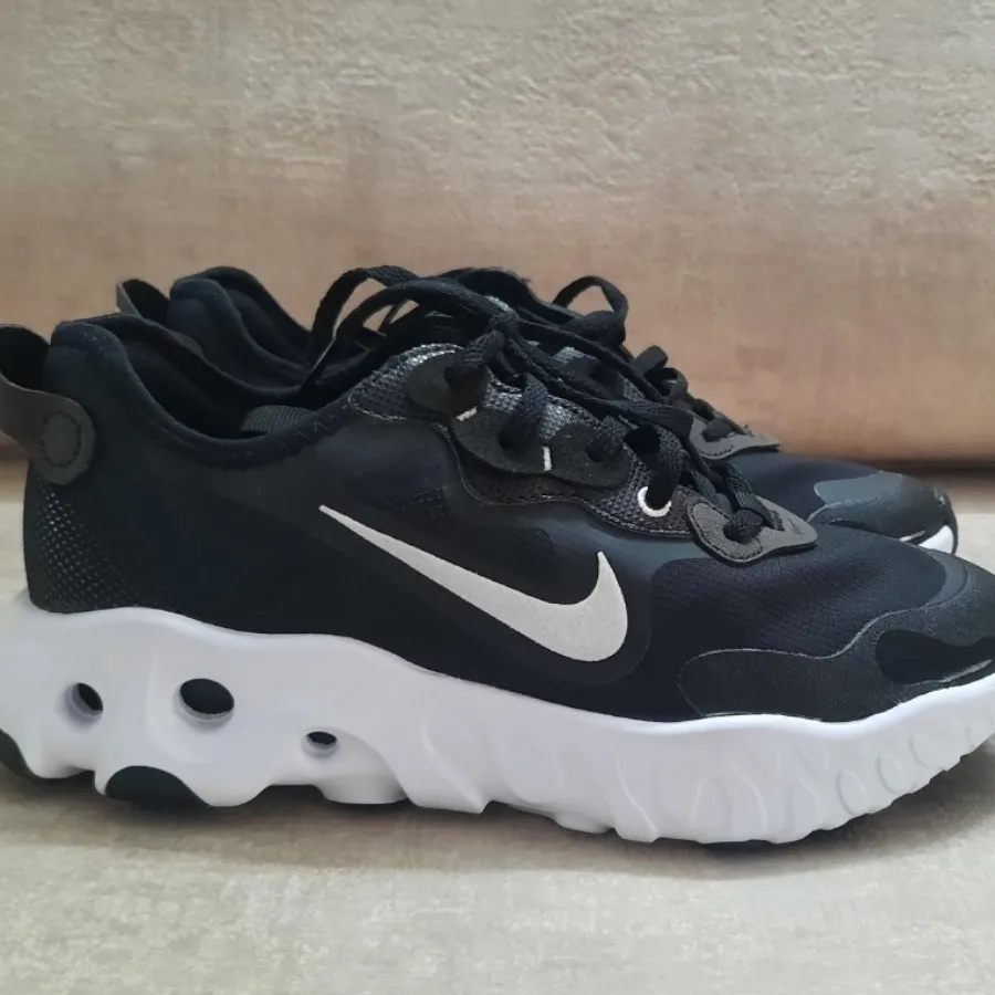 کفش نایکی مشکی