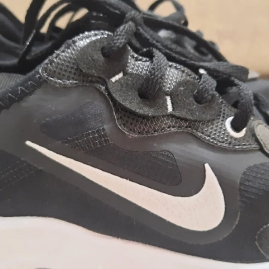 کفش نایکی مشکی