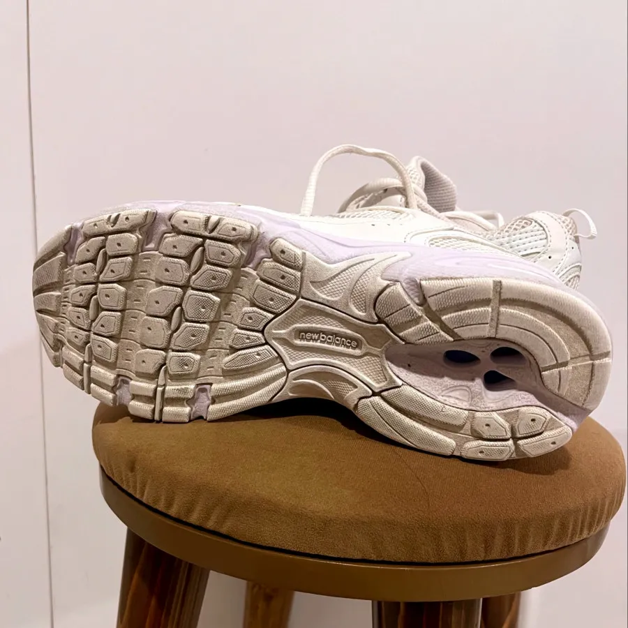 کتونی نیوبلانس