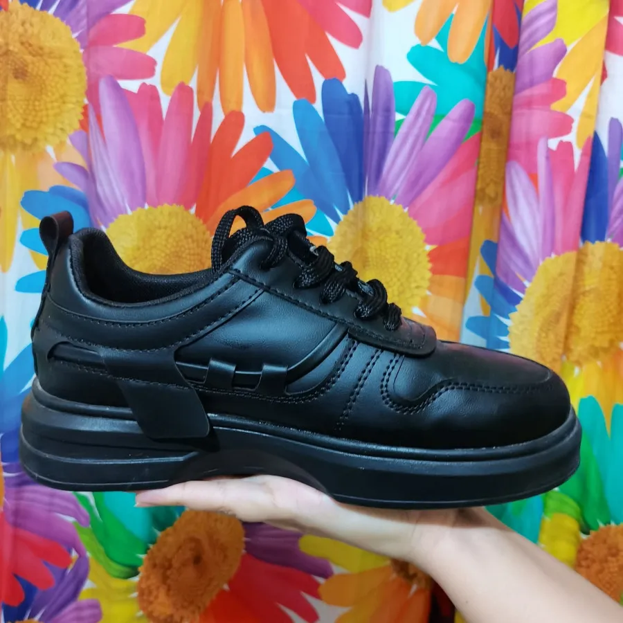 کتونی مشکی سایز 37