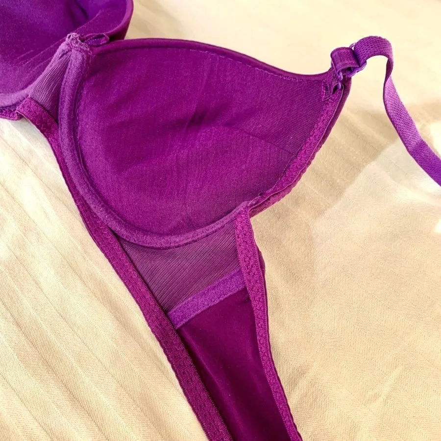 سوتین اسفنجی پوش آپ ساتن