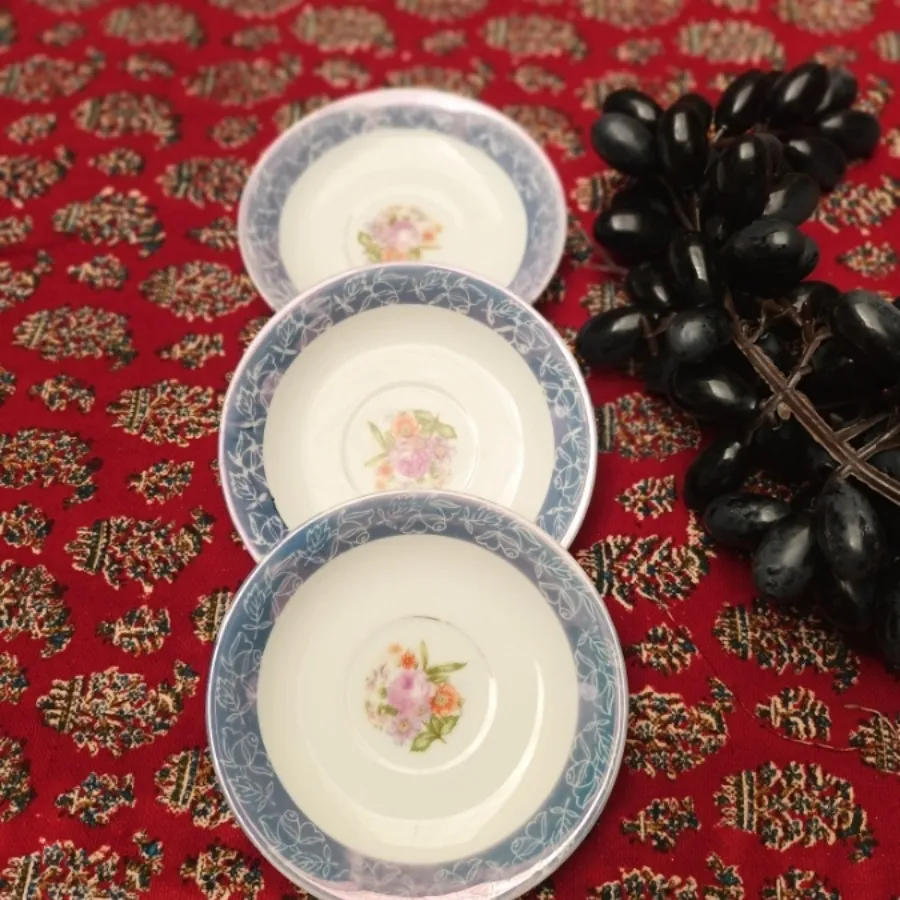 3 عدد نعلبکی قدیمی