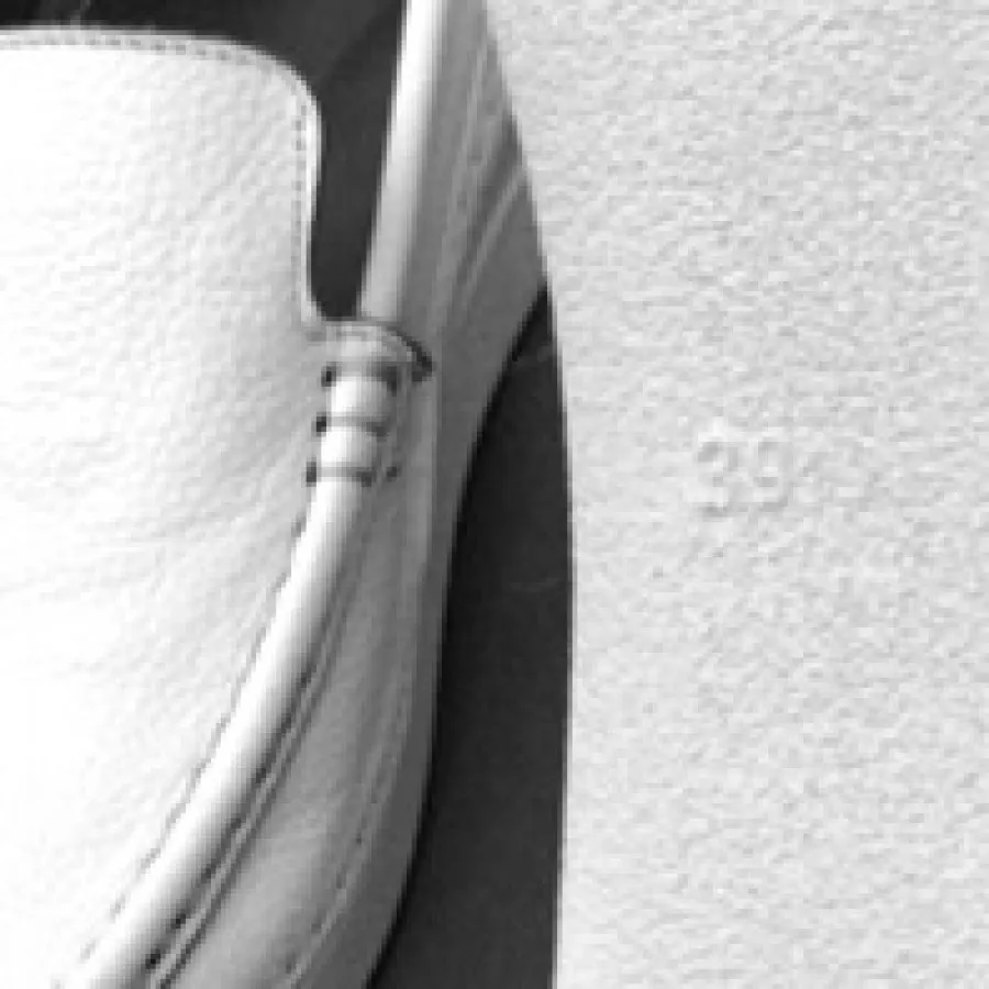 کفش طبی چرم