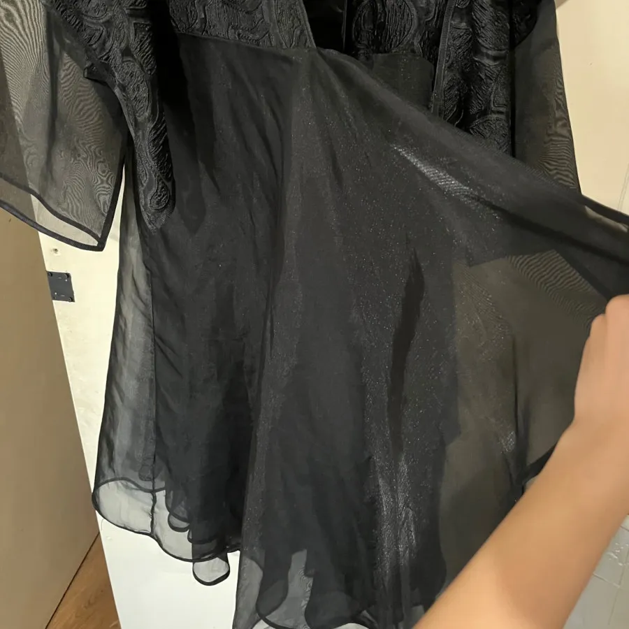 مانتو مزونی