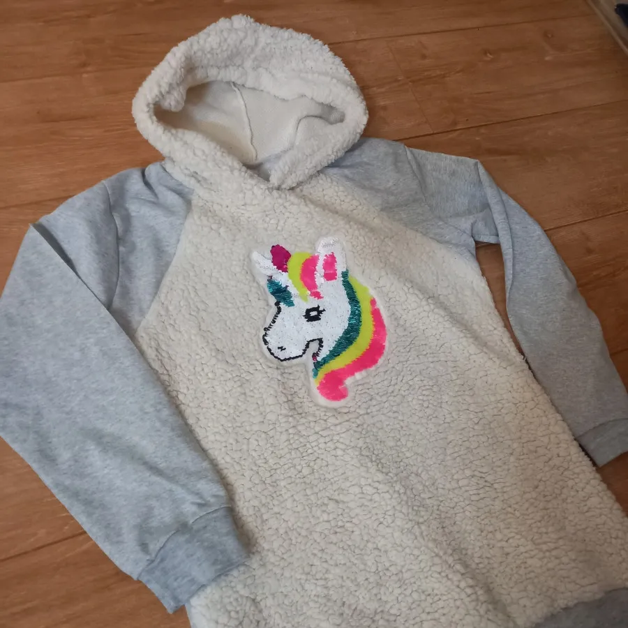 هودی دخترانه نو