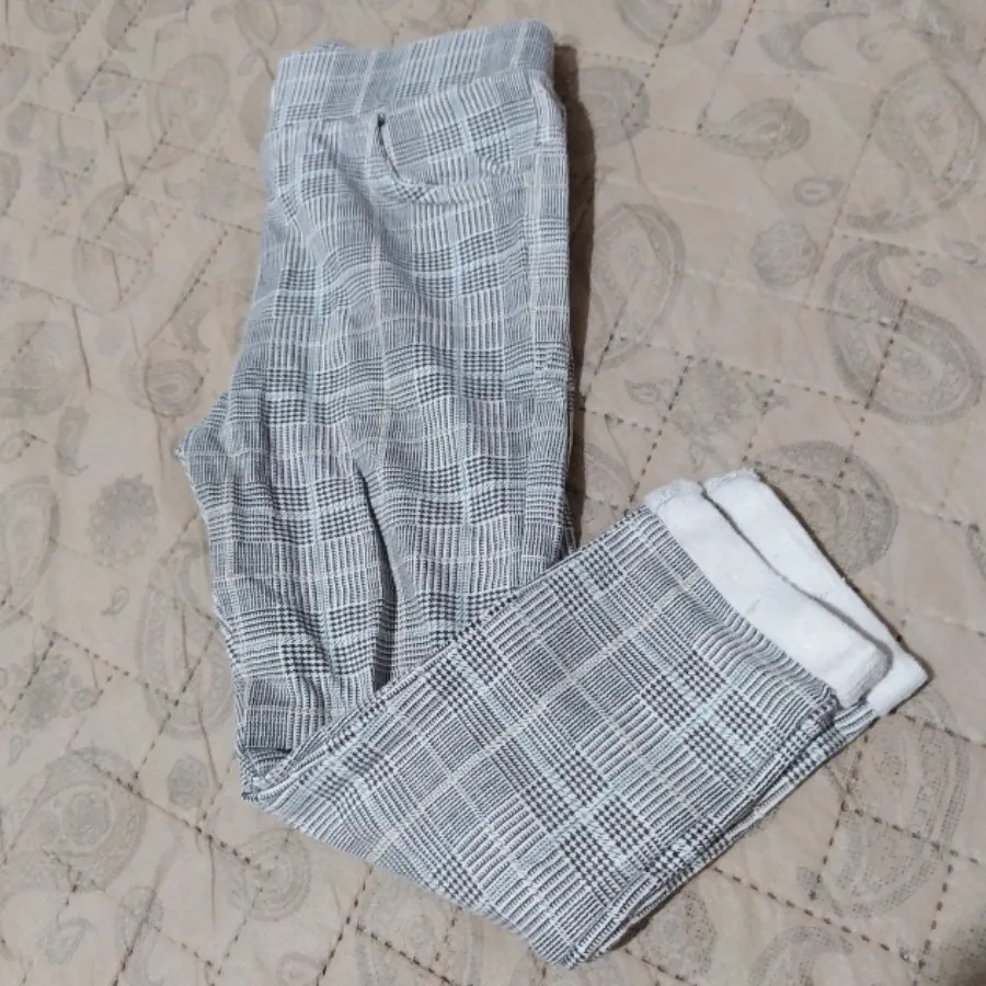 شلوار طوسی چهارخونه بچه