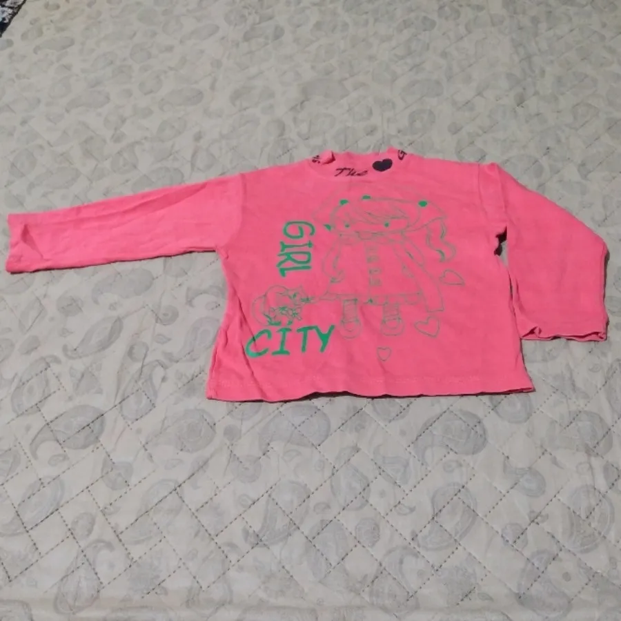 بلوز تک سرخابی ملوس?