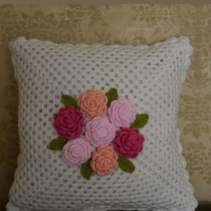 روکش کوسن گل برجسته