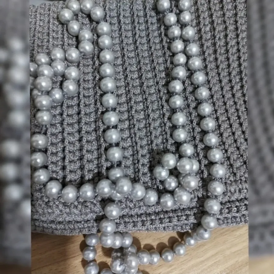 گردنبند مرواریدی طوسی