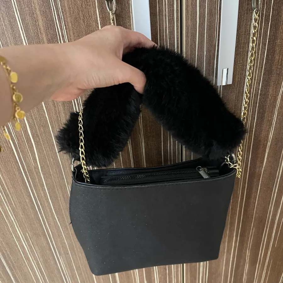 کیف مشکی لمه ای