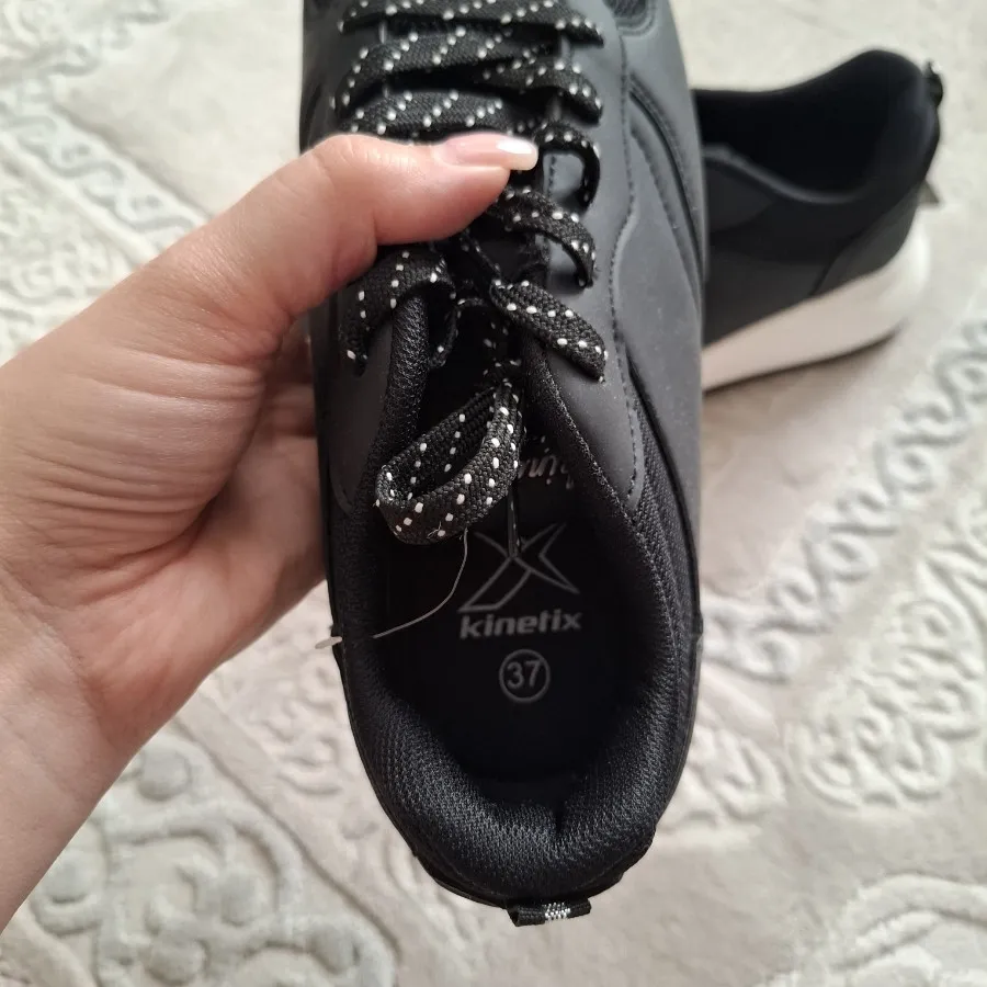 کتونی kinetix  ترکیه‌ای