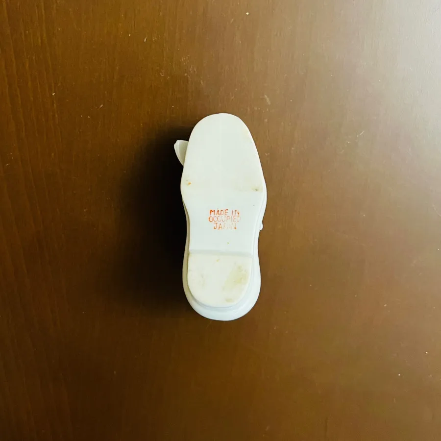 یکعدد کفش چینی دکوری ژاپن