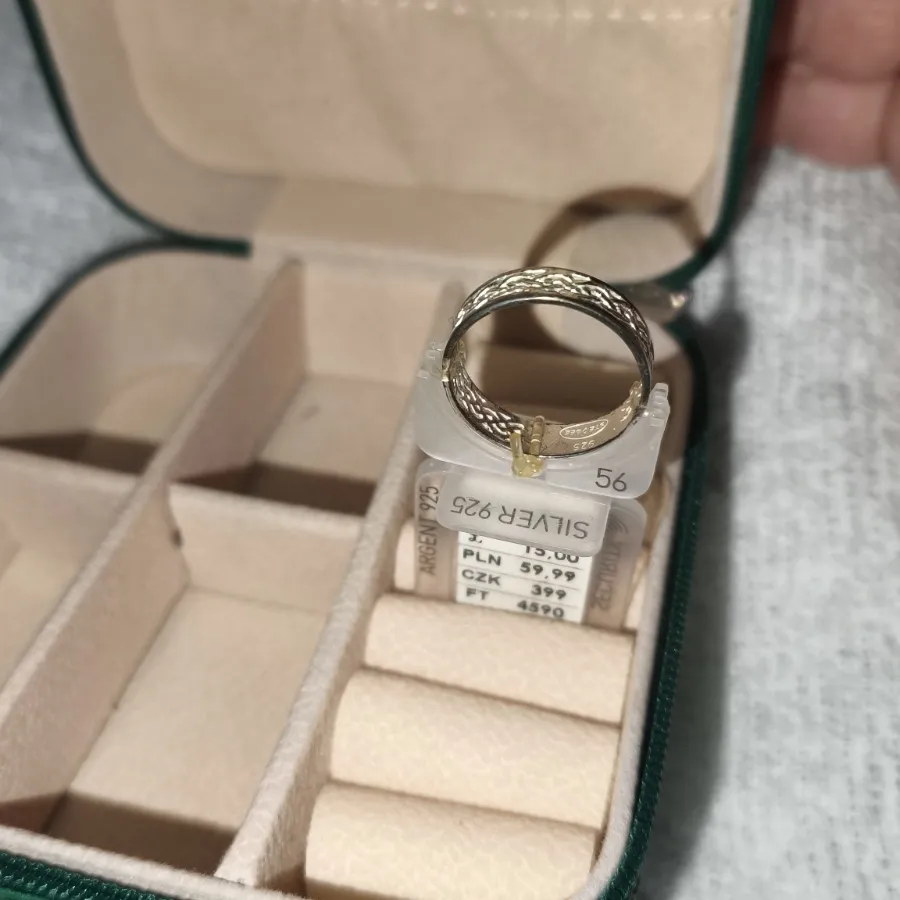 انگشتر نقره