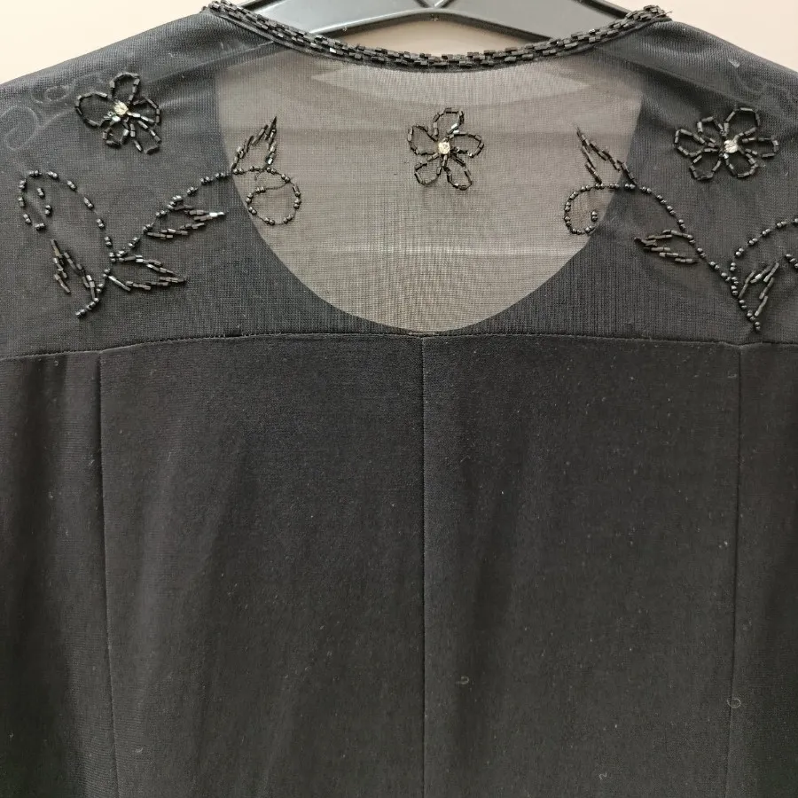 بلوز مشکی کارشده