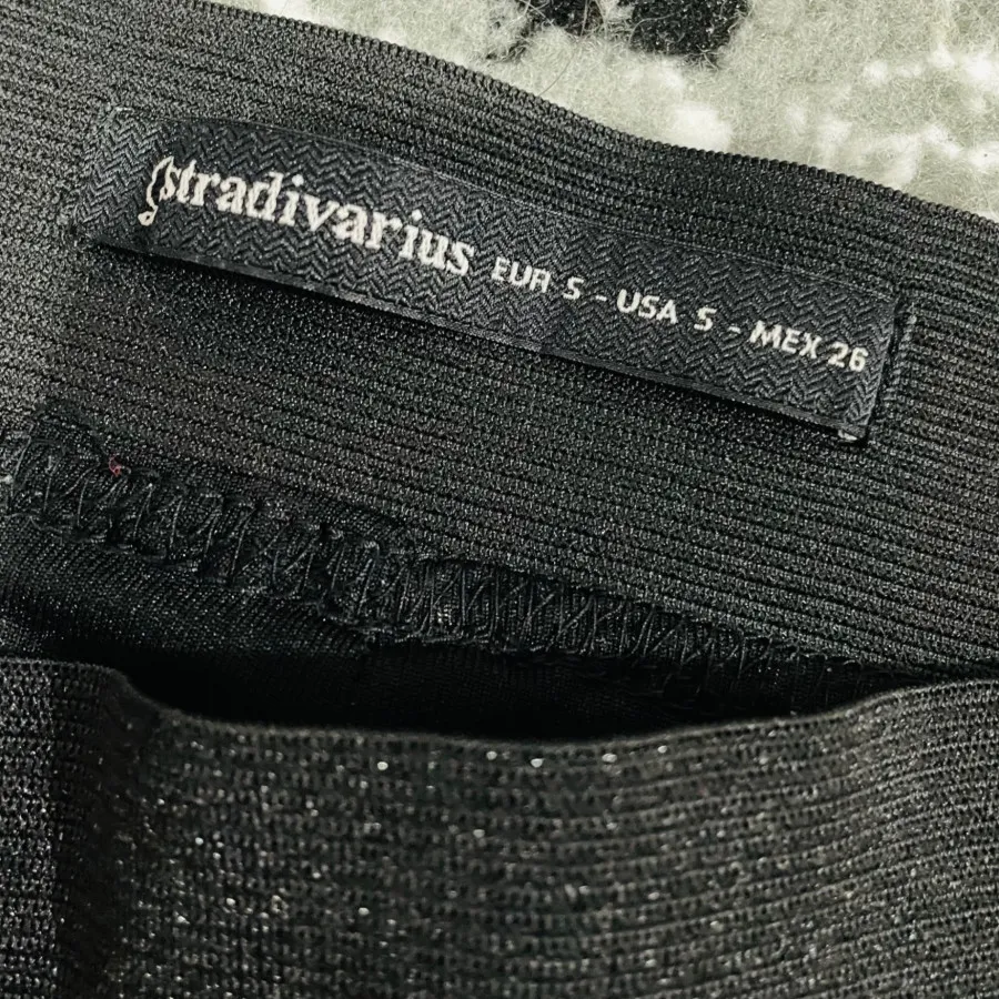 شلوارک استرادیواریوس