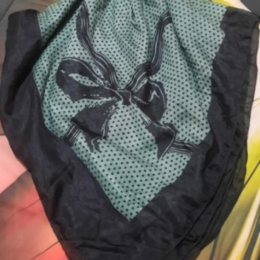 روسری حریر نخ