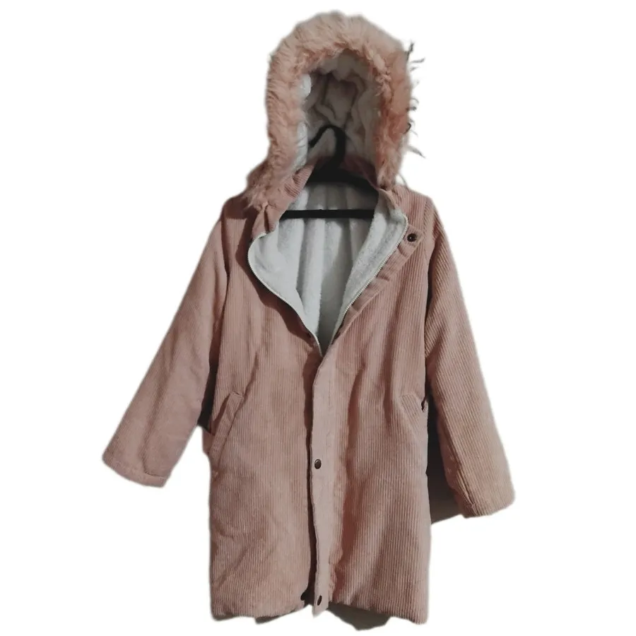 کاپشن کلاهدار