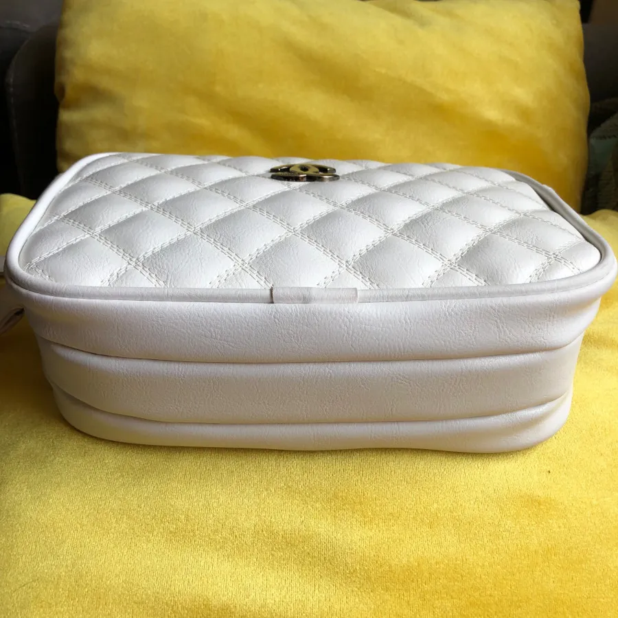 کیف طرح شنل