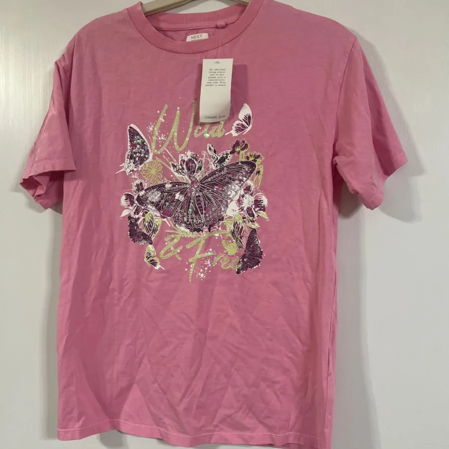 تی شرت اروپایی صورتی