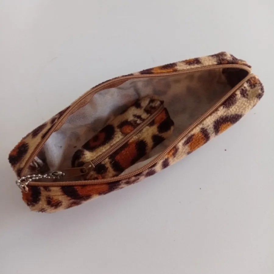 کیف آرایشی کیوت پلنگی