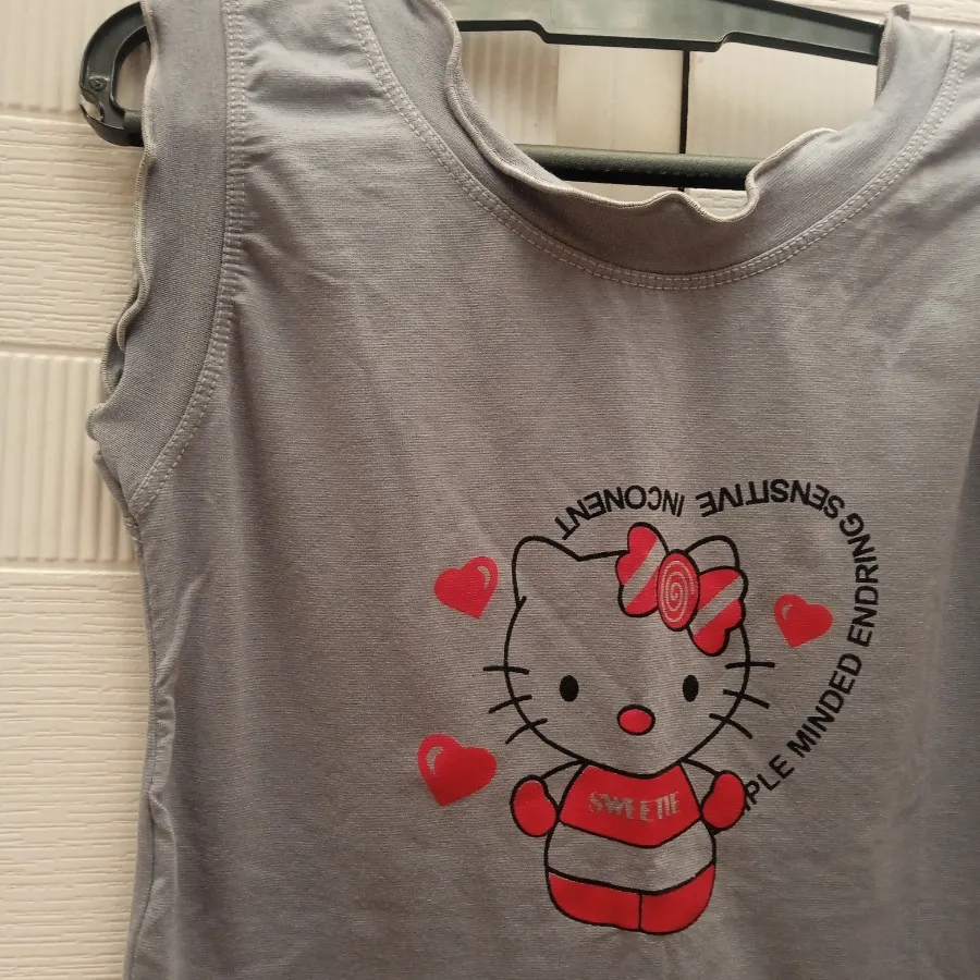 تاپ دخترانه