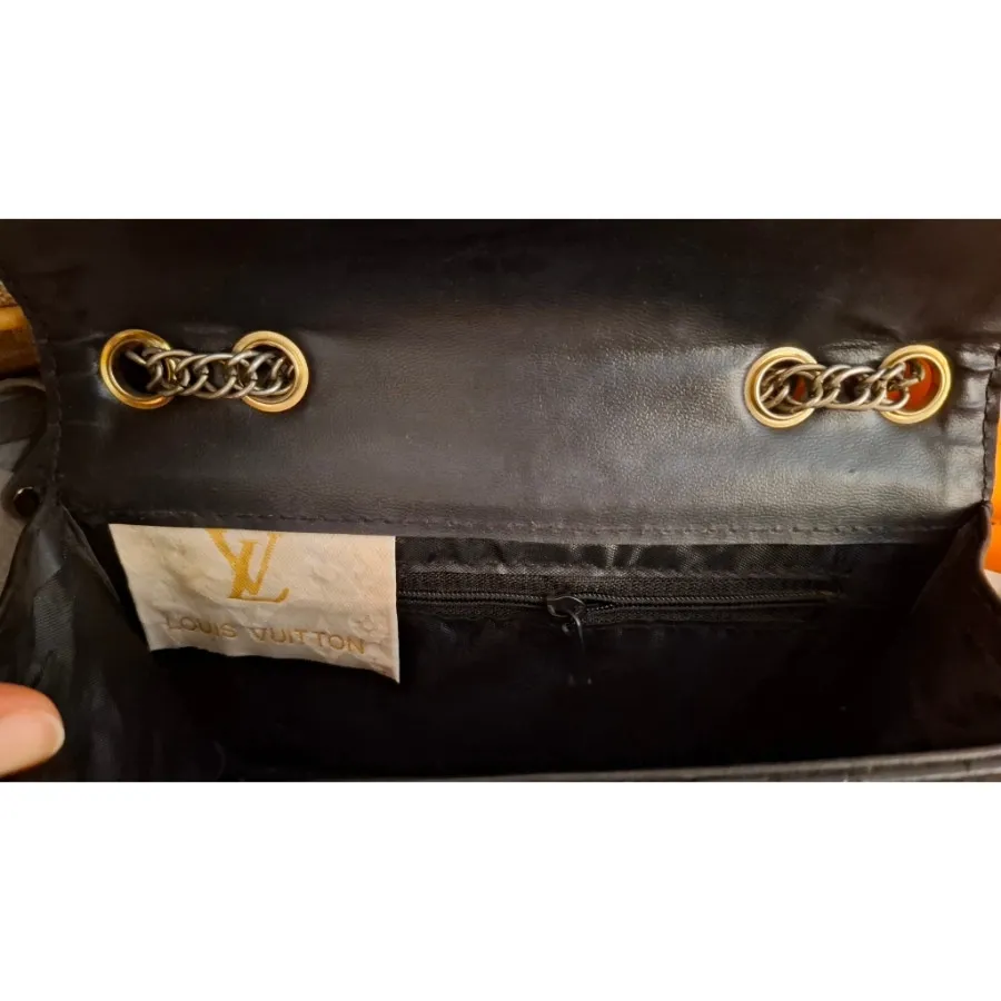 کیف مشکی طرح لویی ویتون