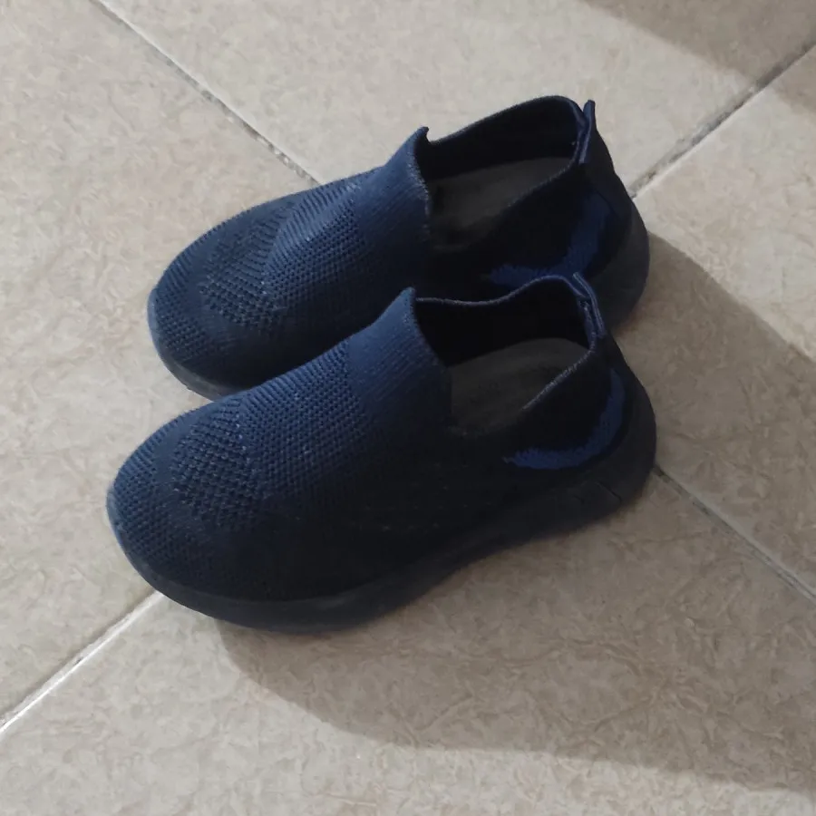 کفش جورابی بچگانه