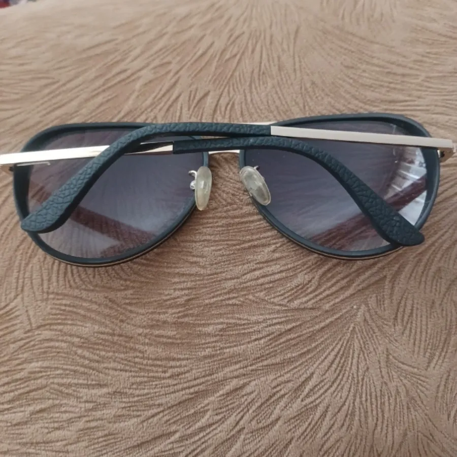 عینک آفتابی