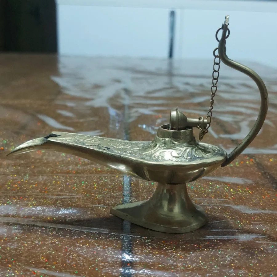 مجسمه چراغ جادو