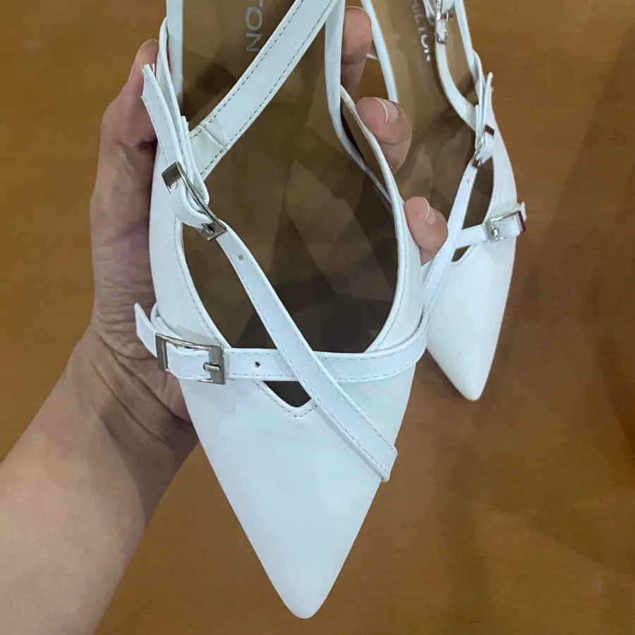 کفش پاشنه بلند