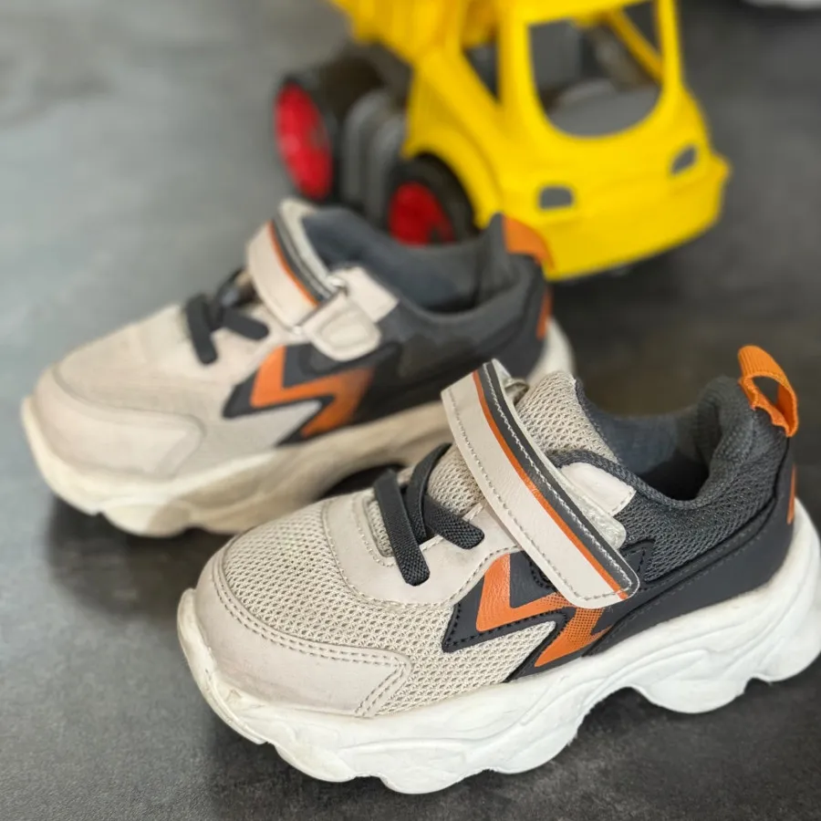 کتونی بچگانه السی وایکیکی