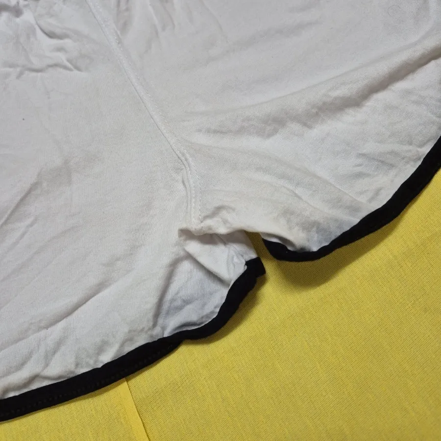 نیم تنه و شرتک