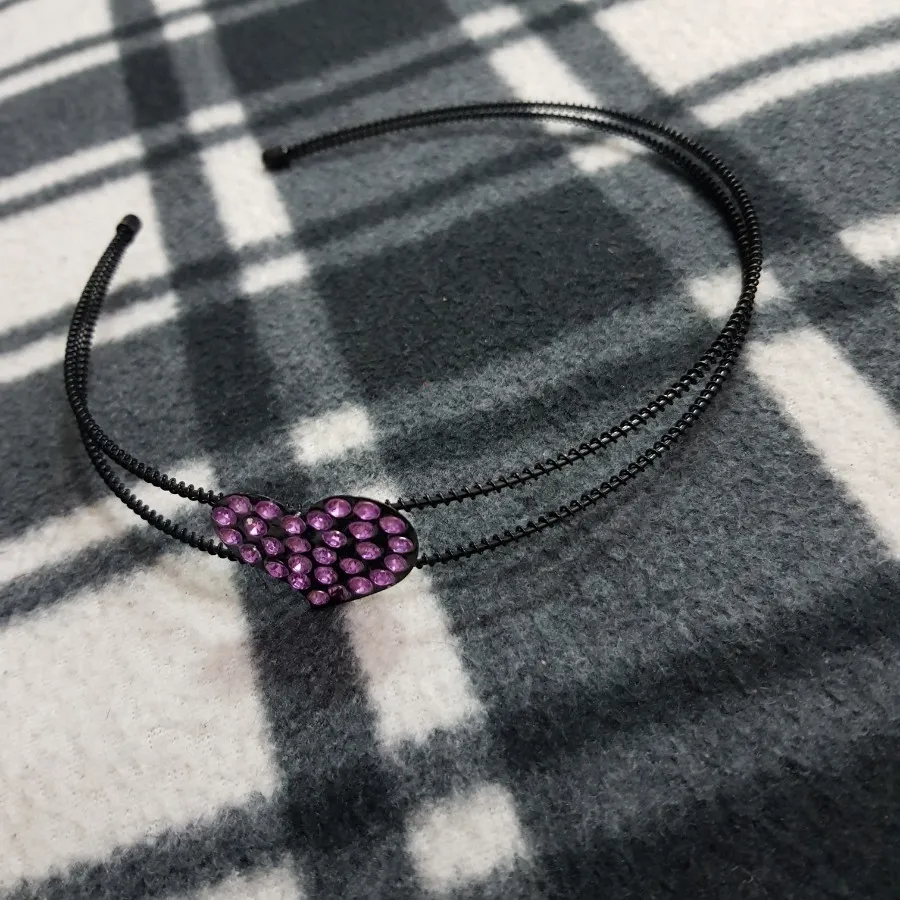 تل فنری مشکی مدل قلب بنفش