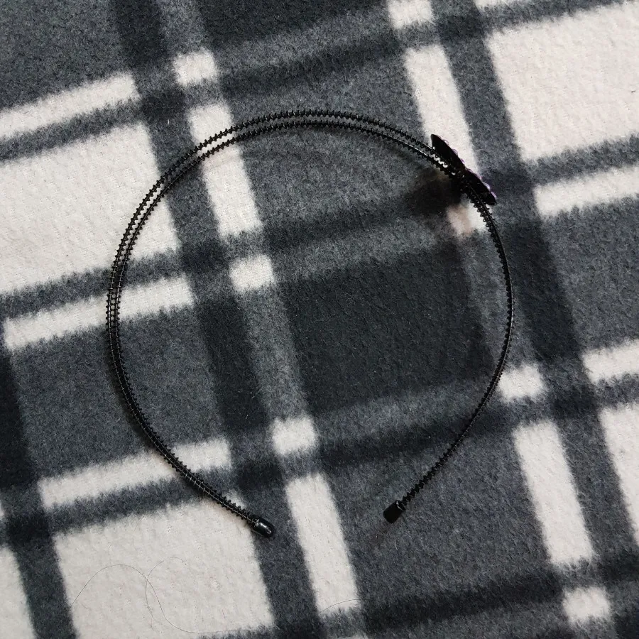 تل فنری مشکی مدل قلب بنفش