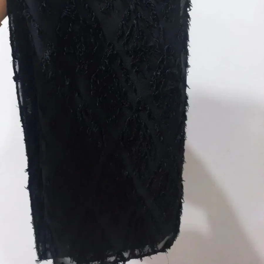 شال مشکی طرحدار